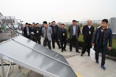 万和新能源航母启航2014 提供整体热水解决方案
